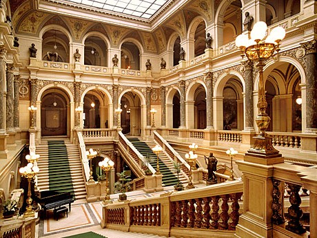 James Bond and Vesper's Italy Hotel Stay