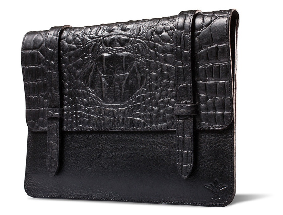 The Vichithong ash iPad case is made in Småland and the skin is a high quality leather from Italy.